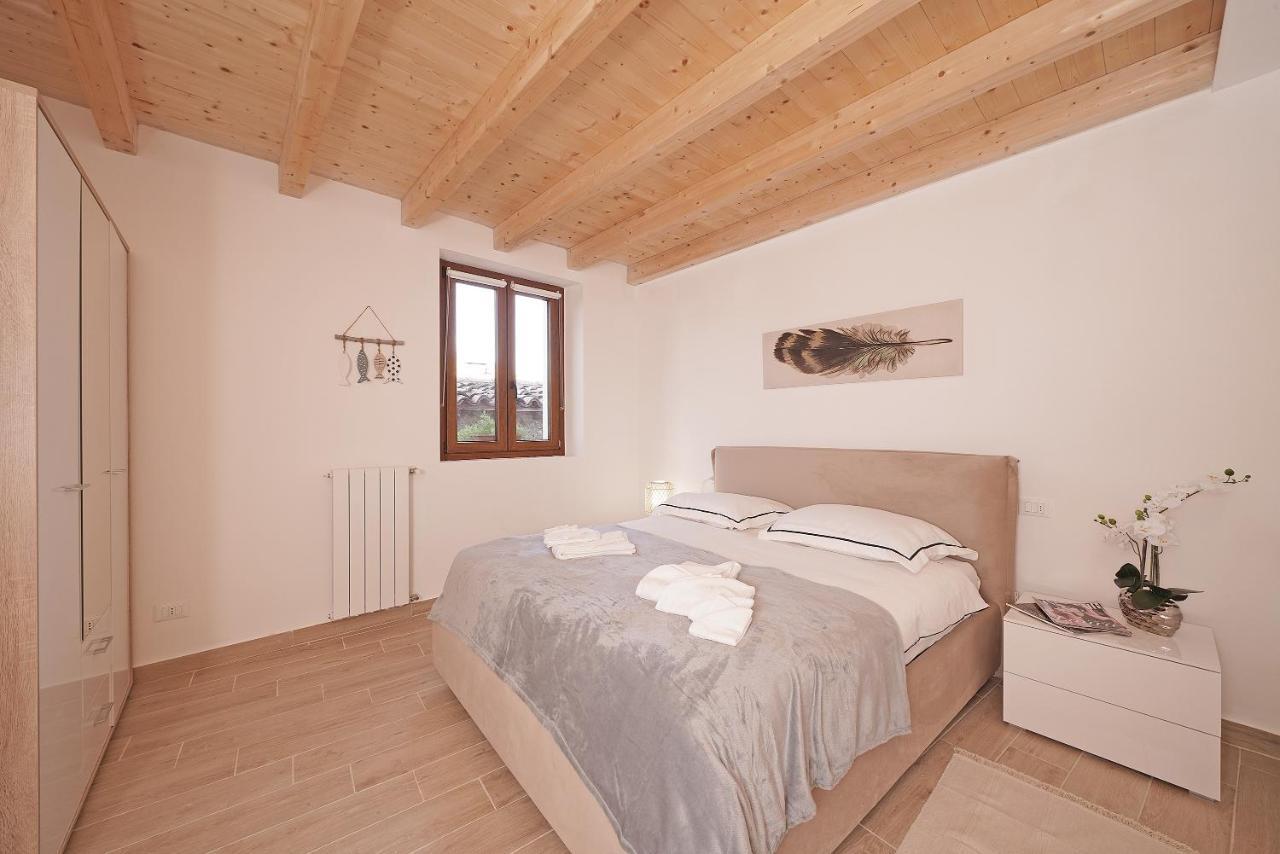 Apartments Villa Bougainville Сан-Феличе-дель-Бенако Экстерьер фото